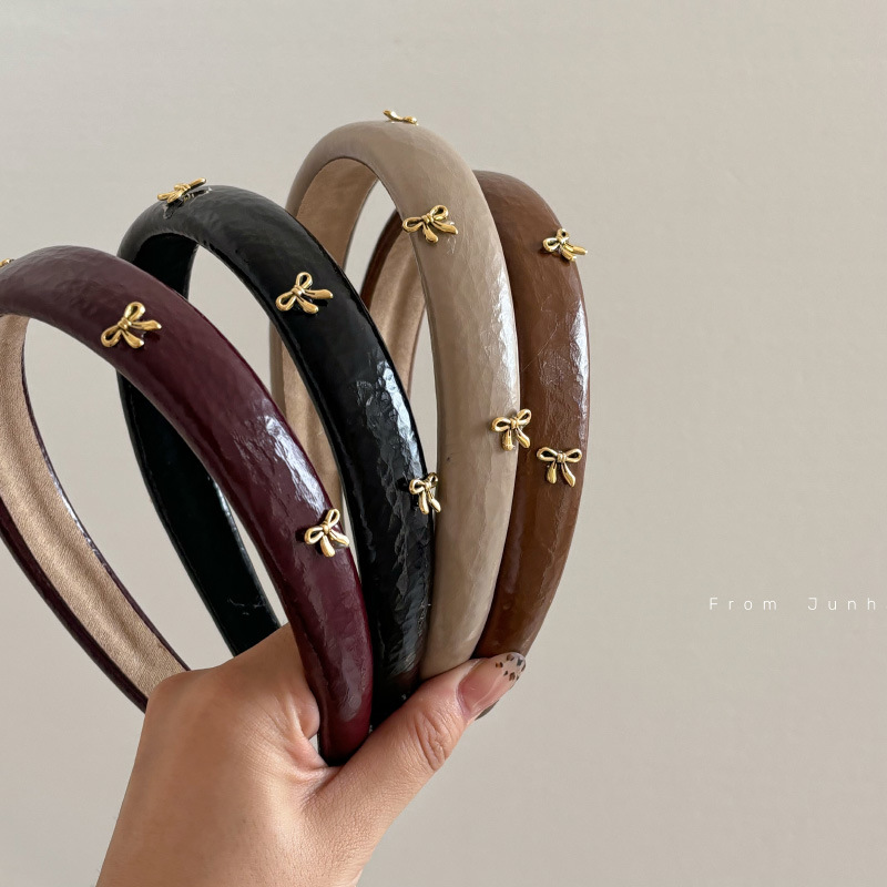 Retro leather atmosphere golde - Leatherwork Pony 评论和价格