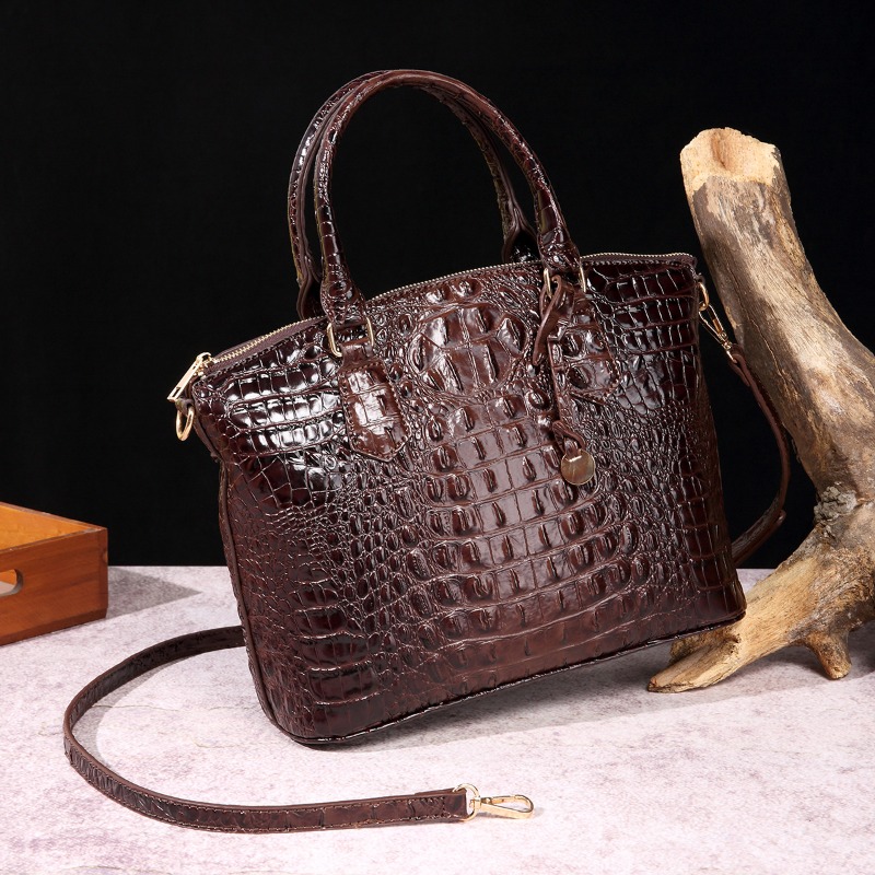 2025 Women's Crocodile Embosse - Leatherwork Pony 评论和价格